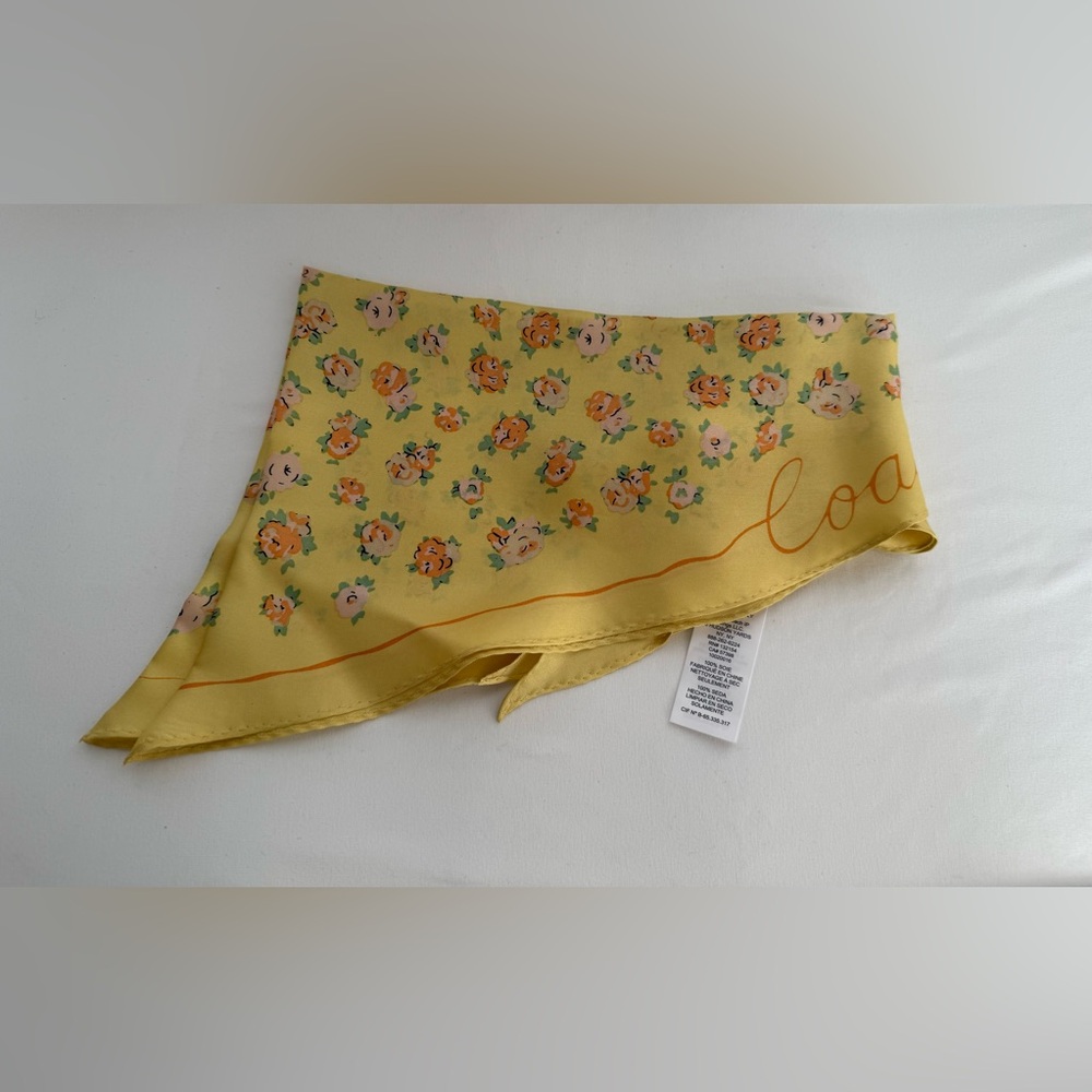 Coach Yellow Floral Tea Rose Print Silk Diamond Scarf CQ722 - Picture 2 of 4